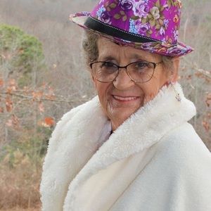 Meet your Posher, Ali